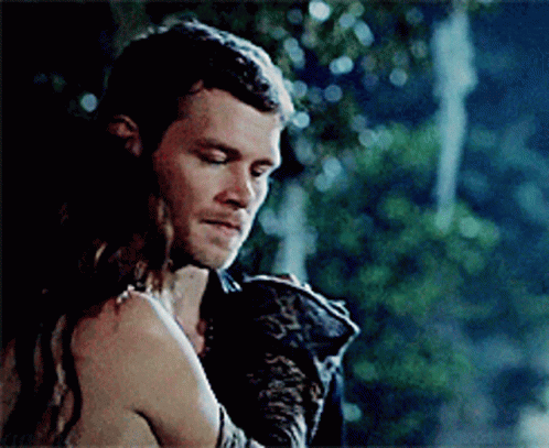 Klaus Michaelson Carrying Her In His Arms GIF - Klaus Michaelson Carrying Her In His Arms The Originals GIFs