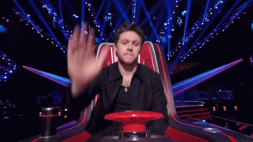 Niall Horan The Voice GIF - Niall Horan The Voice Chair Turn GIFs