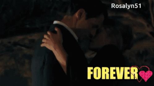 Matthew Goode Kiss GIF - Matthew Goode Kiss Hug GIFs