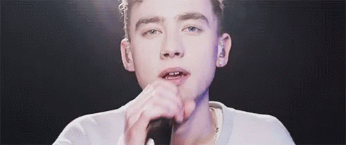 Obsessed Olly Alexander GIF - Obsessed Olly Alexander Sing GIFs