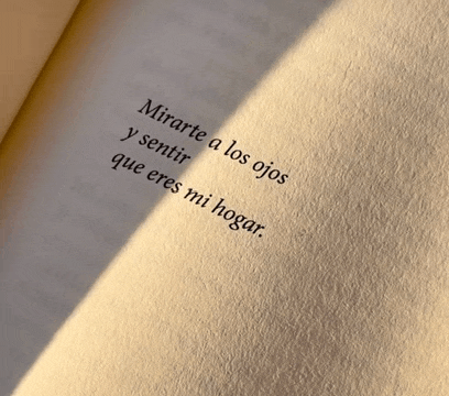 a book is open to a page that says " mirarte a los ojos "