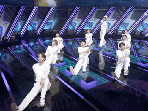Andteam Andteam Ot9 GIF - Andteam Andteam Ot9 Andteam On Stage GIFs