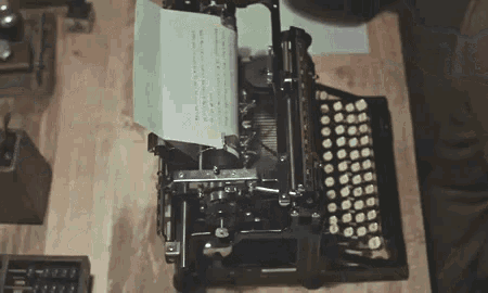 고경표 쓰러짐 죽음 타자기 시카고타자기 GIF - Go Kyungpyo Dead Typewriter GIFs