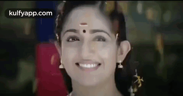 Happy.Gif GIF - Happy Kavya Madhavan Vaasthavam GIFs