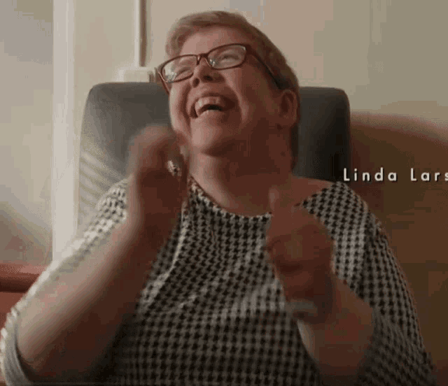 Linda Hammar GIF