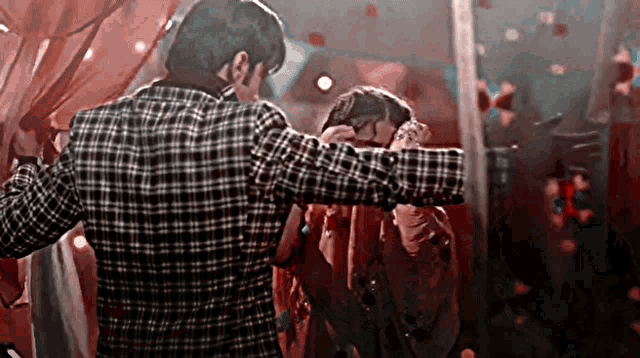 Kyunutthedilchhodaaye Kudca GIF