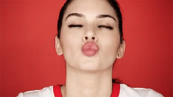 Kiss Smile GIF - Kiss Smile Kylie Jenner GIFs