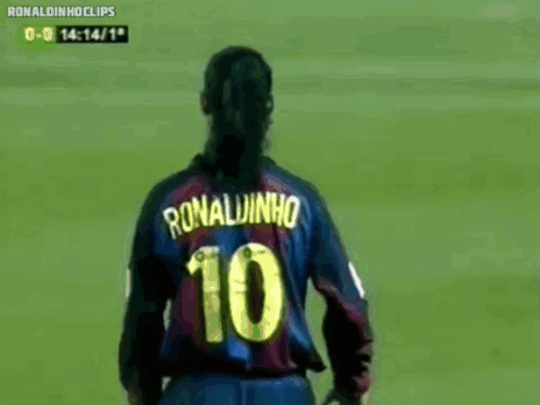 Ronaldinho Barca GIF - Ronaldinho Barca Stretch GIFs
