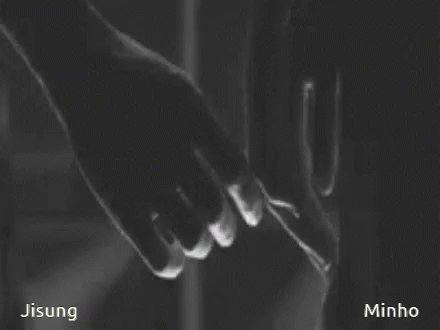 Holding Hands Jisung GIF - Holding Hands Jisung Minho GIFs