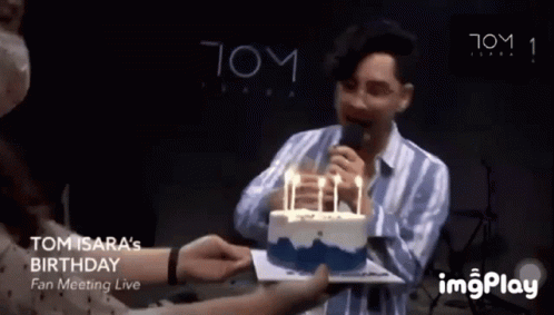 ทอมอิศรา Tom Isara GIF - ทอมอิศรา Tom Isara Cake GIFs