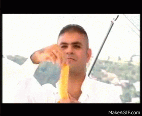 Ajdar Muz GIF - Ajdar Muz Banana GIFs