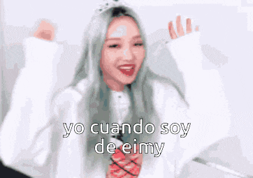 a woman with a crown on her head says yo cuando soy de eimy ..