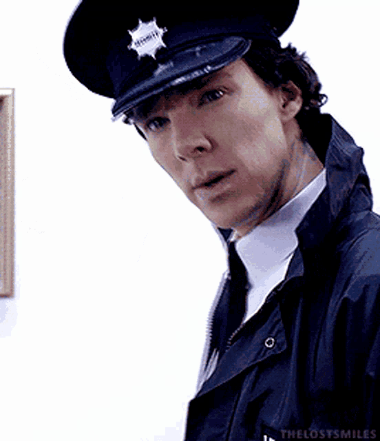 Police Sherlock GIF - Police Sherlock Benedict Cumberbatch GIFs