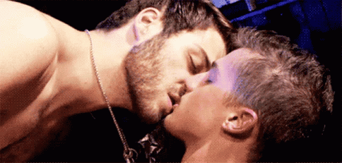 This Is The Way Kiss GIF - This Is The Way Kiss Couple GIFs