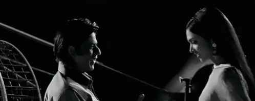 <3 GIF - Deepika Padukone Shahrukh Khan Srk GIFs
