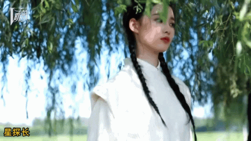 Xu Yiyang Yiyang GIF - Xu Yiyang Yiyang Girl In The Forest GIFs