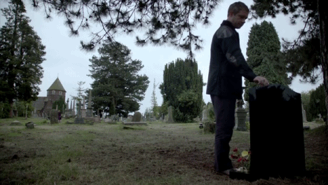 Look For Me Tomorrow And You Will Find Me A Grave Man GIF - Sherlock Watson Grave GIFs