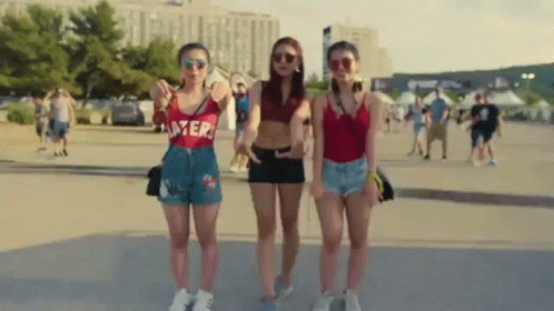 Ultra Hand Sign Friends GIF - Ultra Hand Sign Friends Squad GIFs