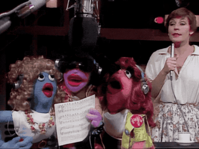 Muppets Muppet Show GIF - Muppets Muppet Show Helen Reddy GIFs