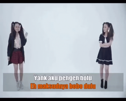Yank Aku Pengen Bolu Hehehe GIF - Endah Pamora Bolu Bobo Dulu Lagu Karaoke GIFs