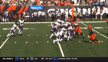 a football game is being played on cbs nfl