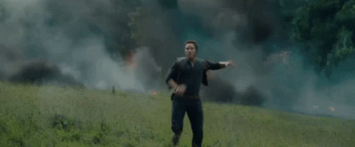 Running Away Chris Pratt GIF - Running Away Chris Pratt Jurassic Park2 GIFs
