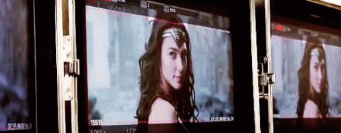 Wonderwoman Galgadot GIF - Wonderwoman Galgadot Wink GIFs