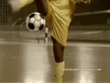 Ronaldinho Danet GIF - Ronaldinho Danet Freestyle GIFs