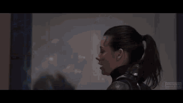 Ant Man And The Wasp Shrinking GIF - Ant Man And The Wasp Ant Man Shrinking GIFs