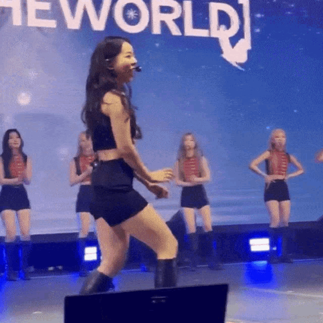 Vivi From Loona Thee One And Only Wong Kahei Shaking Ass Shake It Twirling Loona Concert Stage Reading The Land Of The Impossible GIF - Vivi From Loona Thee One And Only Wong Kahei Shaking Ass Shake It Twirling Loona Concert Stage Reading The Land Of The Impossible Dancing Dance World Tour GIFs