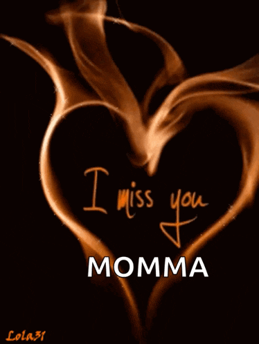 a heart with the words " i miss you momma " written on it