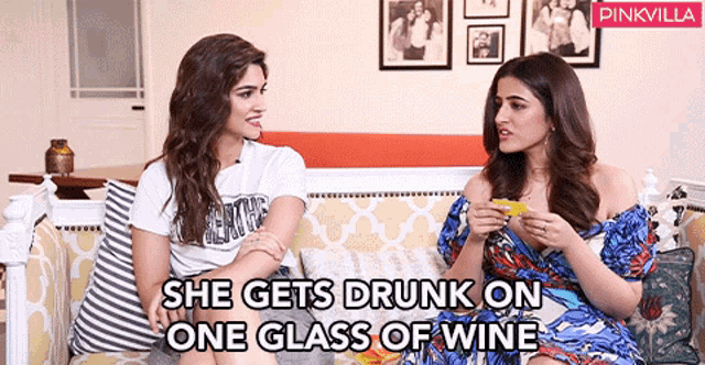 She Gets Drunk On One Glass Of Wine Kriti Sanon GIF - She Gets Drunk On One Glass Of Wine Kriti Sanon Nupur Sanon GIFs