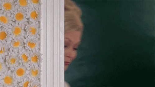 Sneaking Mary Brown GIF - Sneaking Mary Brown But Im A Cheerleader GIFs