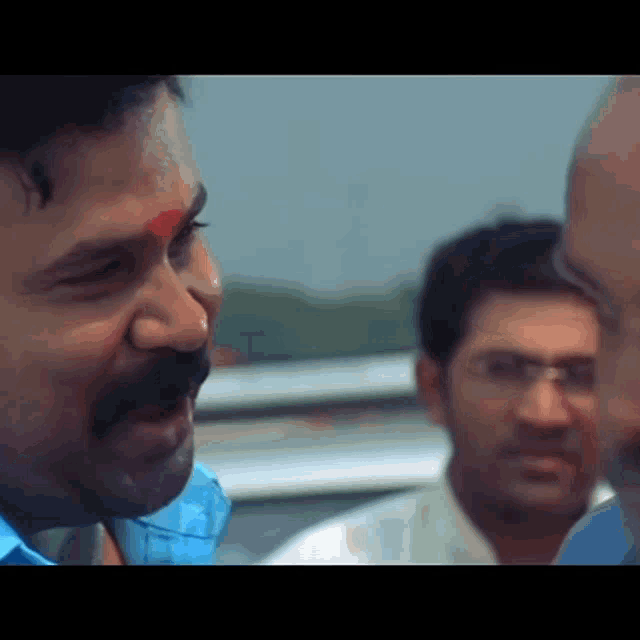 Adi Sakke Malayalam Movie GIF - Adi Sakke Malayalam Movie Malayalam Movies GIFs