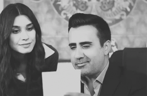Couples Talking To Each Other GIF - Couples Talking To Each Other Aşk Ve Mavi Gif GIFs