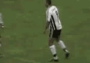 Soccer Faking GIF - Soccer Faking Fake GIFs