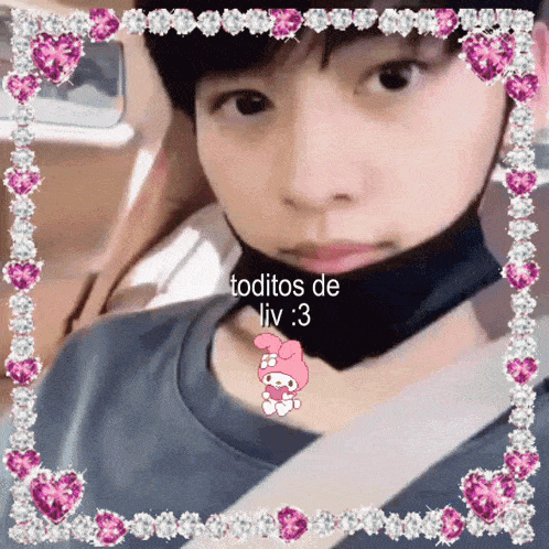 a picture of a boy with a mask on his face and the words toditos de liv 3