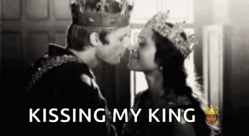 King Queen Kiss Crown Kiss GIF - King Queen Kiss Crown Kiss Kiss Her GIFs