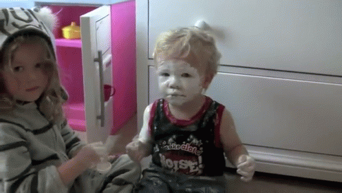 Don'T Forget Your Sunscreen! GIF - Sunscreen Cute Kids GIFs