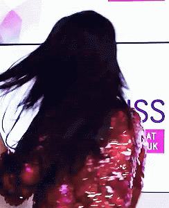 Selena Catwalk Pose GIF - Selena Gomez Fashion Pose GIFs