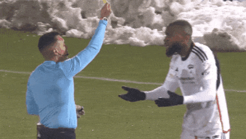 Arguing With The Referee Sebastien Ibeagha GIF - Arguing With The Referee Sebastien Ibeagha Fc Dallas GIFs