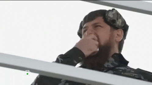 рамзан кадыров чечня ем кушать жую GIF - Kadyrov Ramzan Kadyrov Chechnya GIFs