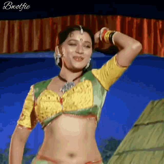 Madhuri Dixit Bollywood GIF - Madhuri Dixit Bollywood Hot Actress GIFs