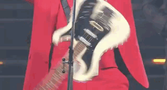 Chitarra Guitar GIF - Chitarra Guitar Extraliscio GIFs