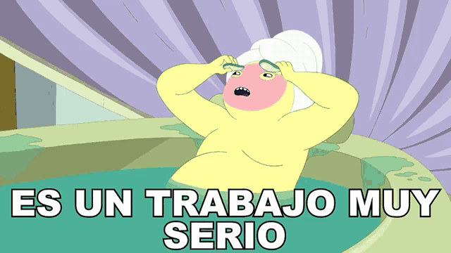 a cartoon character in a bathtub with the words " es un trabajo muy serio " on the bottom