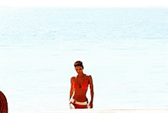 007 Halle Berry GIF - 007 Halle Berry Sexy GIFs