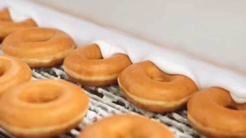 Krispy Kreme Donuts GIF - Krispy Kreme Donuts Donut GIFs