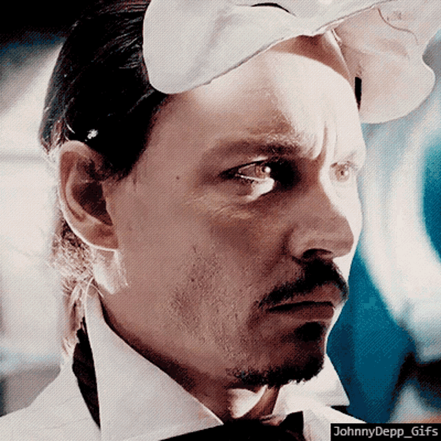 Johnny Depp The Imaginarium Of Doctor Parnassus GIF - Johnny Depp The Imaginarium Of Doctor Parnassus Movie GIFs