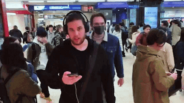 Supermega Ryan Magee GIF - Supermega Ryan Magee Supermega Goes To Japan GIFs