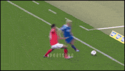On-the-pitch Sports-mishaps GIF - On-the-pitch Sports-mishaps Camera-man GIFs